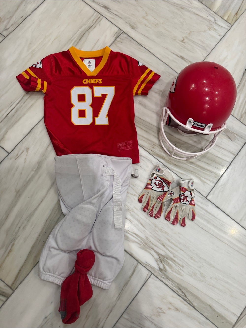 NFL Kids Travis Kelsey Football Kansas City Chiefs Football Costume size 4T